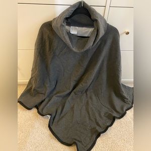 Gray Collared Poncho/Cape